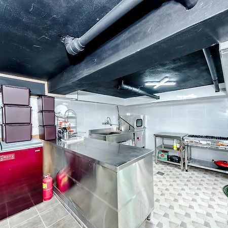 Jeju Skyhill Pension Сеогвипо Екстериор снимка