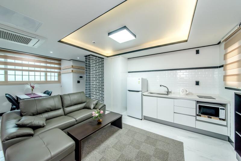 Jeju Skyhill Pension Сеогвипо Екстериор снимка