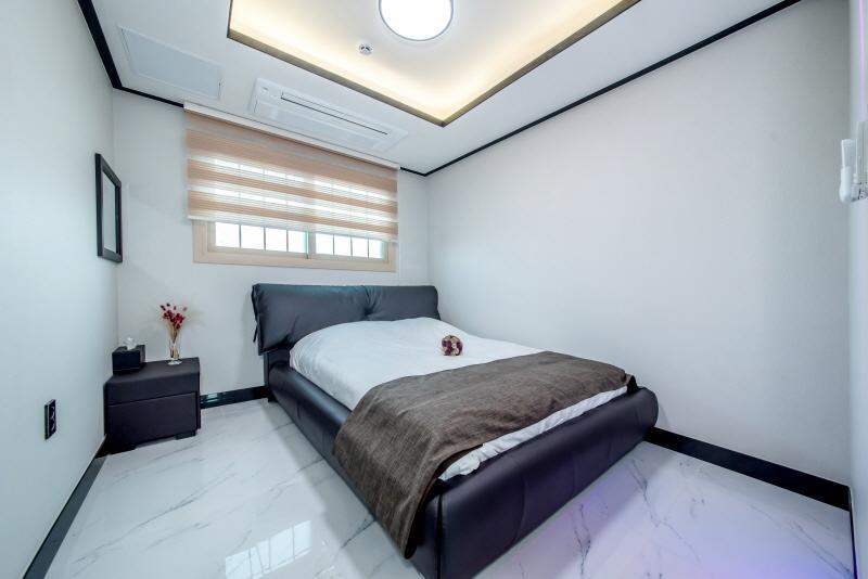 Jeju Skyhill Pension Сеогвипо Екстериор снимка